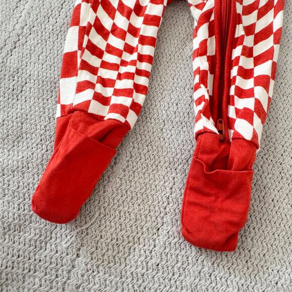 Brixton Phoenix Red + White Wavy Checker One Piece Sleeper Footie Pajamas - NB - Picture 2 of 6